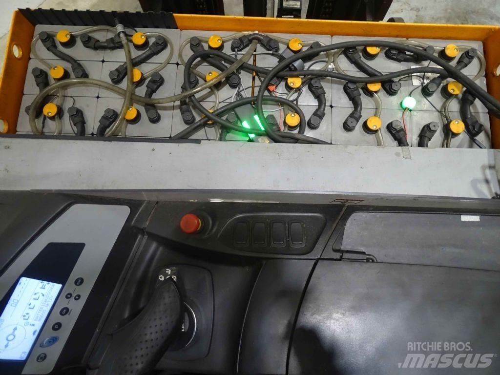 Still FM-X17 Carrello retrattile