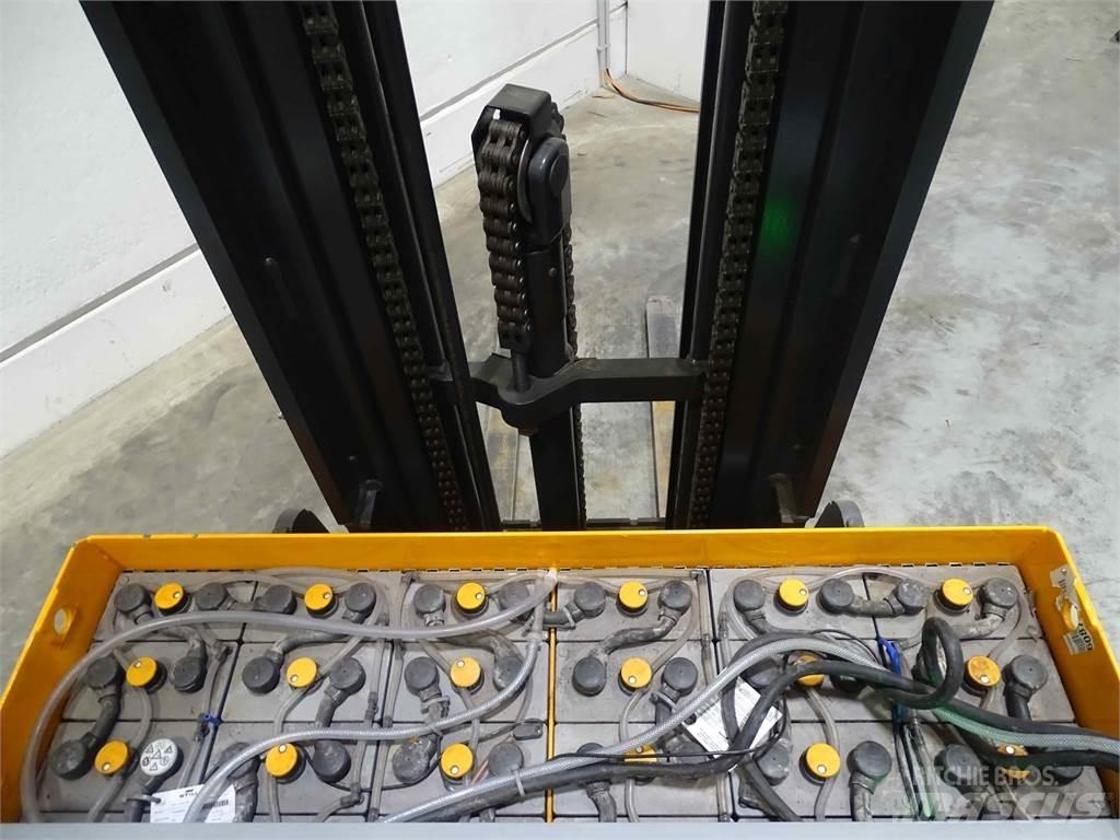 Still FM-X17 Carrello retrattile