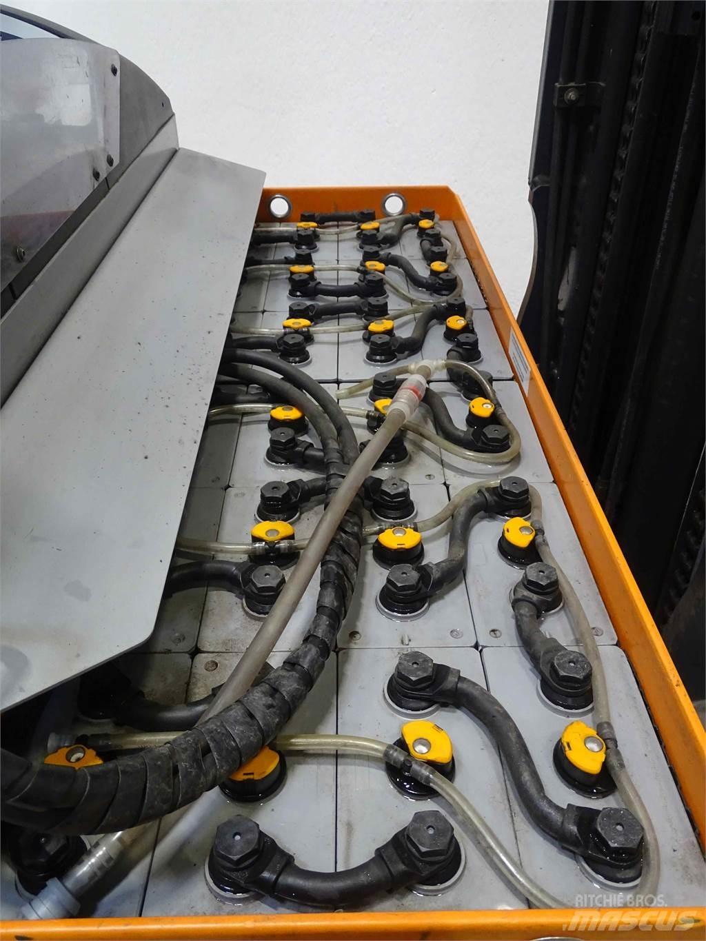 Still FM-X17 Carrello retrattile