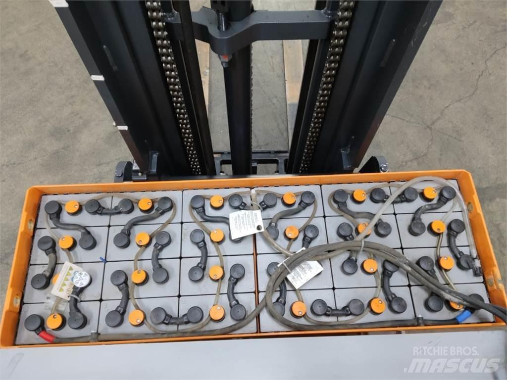 Still FM-X17 Carrello retrattile