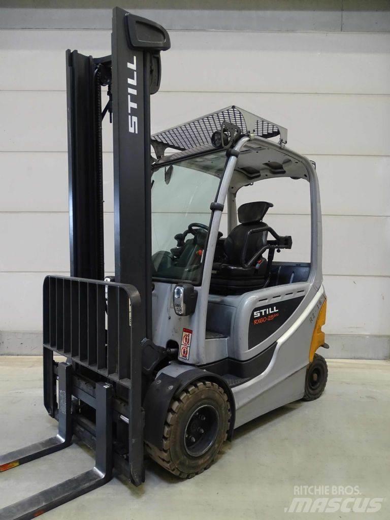 Still RX60-25 Carrelli elevatori elettrici
