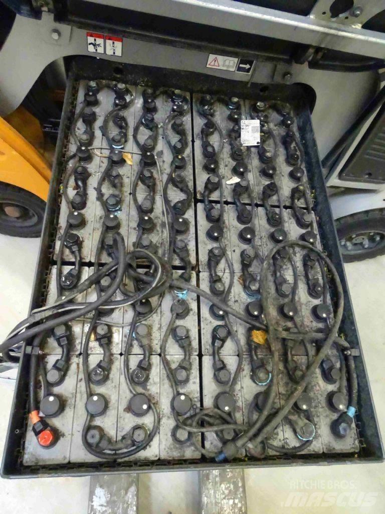 Still RX60-25/600 Carrelli elevatori elettrici