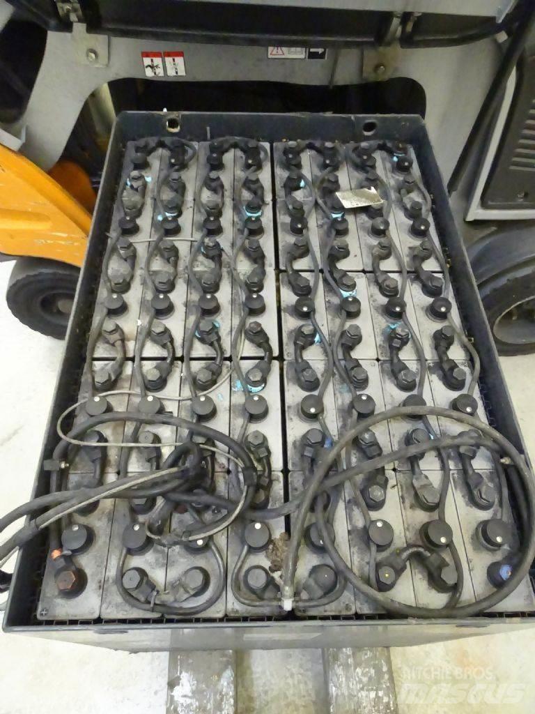 Still RX60-25/600 Carrelli elevatori elettrici