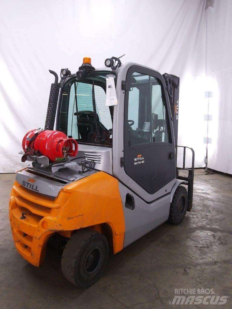Still RX70-30T Carrelli elevatori GPL
