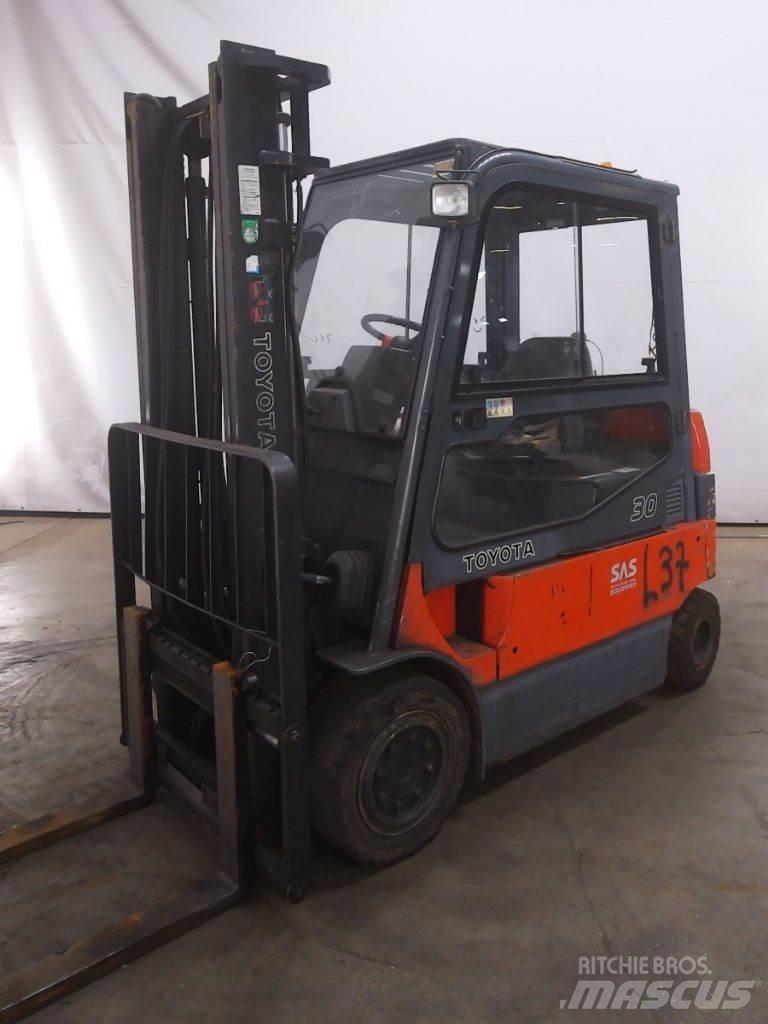 Toyota 7FBMF30 Carrelli elevatori elettrici
