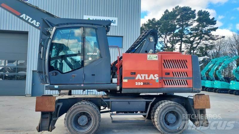 Atlas 250MH Movimentazione rifiuti