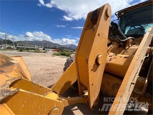CAT 950K Pale gommate