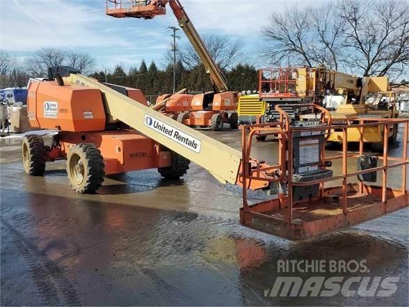 JLG 600S Piattaforme a braccio telescopico