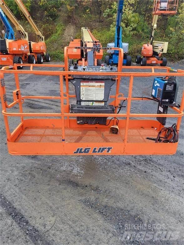 JLG 860SJ Piattaforme a braccio telescopico