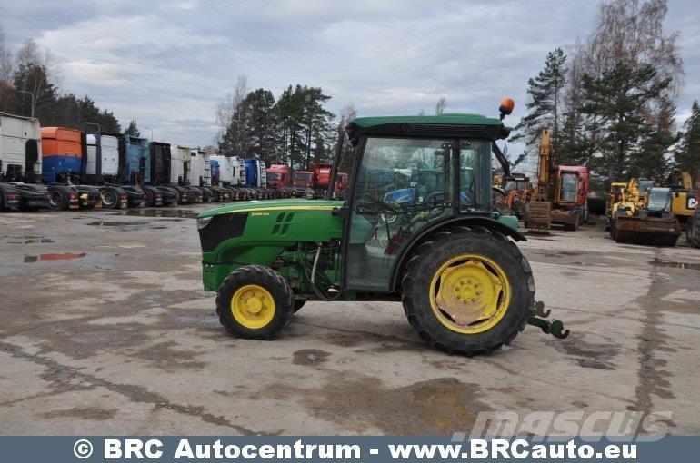 John Deere 5085 Trattori