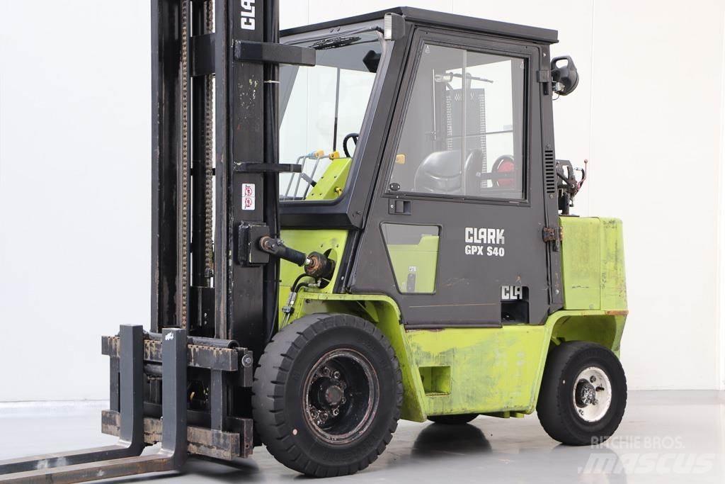 Clark GPX 40 Carrelli elevatori GPL