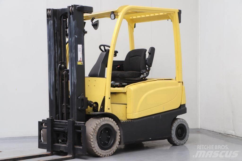 Hyster J2.2XN Carrelli elevatori elettrici