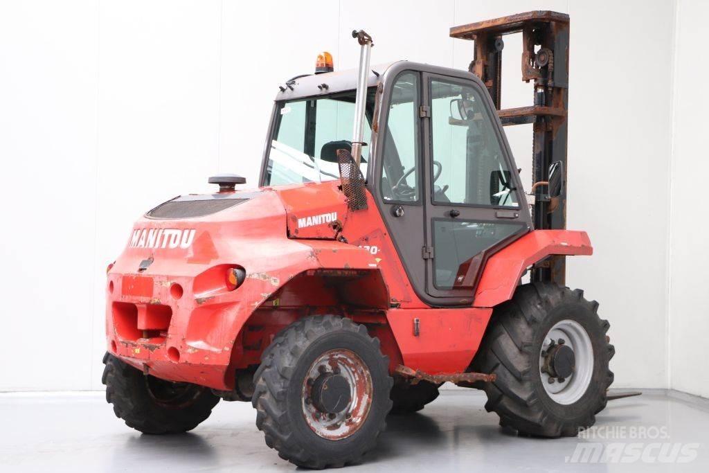 Manitou M30-4 Elevatore per esterni
