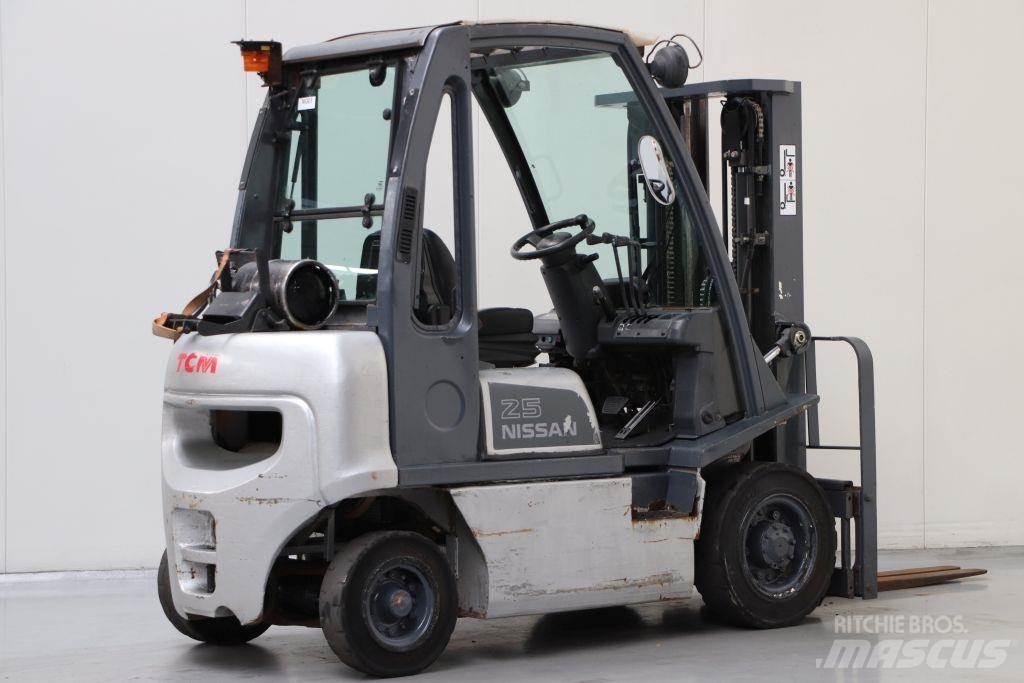 Nissan UD02A25PQ Carrelli elevatori GPL
