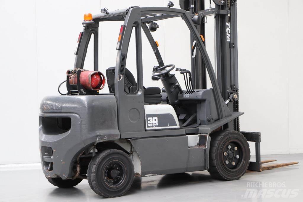 Nissan UG1D2A30LQ Carrelli elevatori GPL