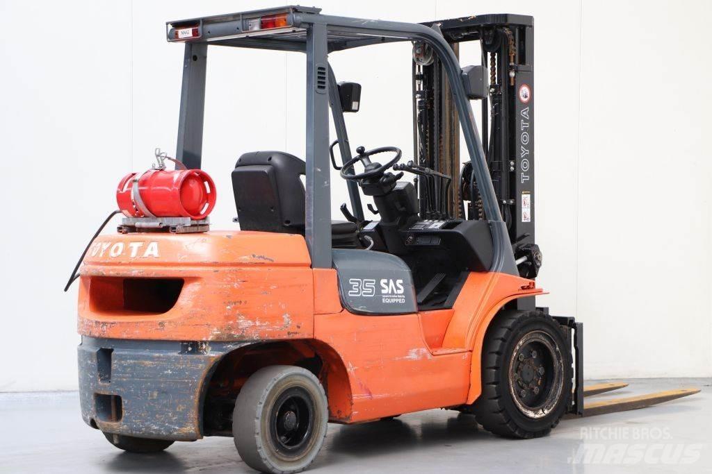 Toyota 02-7FGJF35 Carrelli elevatori GPL
