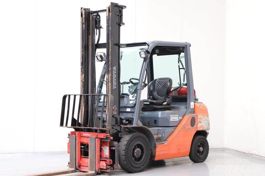 Toyota 02-8FGF25 Carrelli elevatori GPL