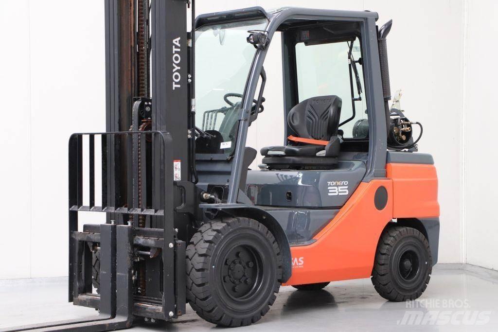 Toyota 02-8FGJF35 Carrelli elevatori GPL
