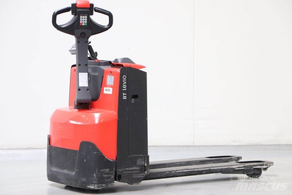 Toyota LWE140 Transpallet manuale