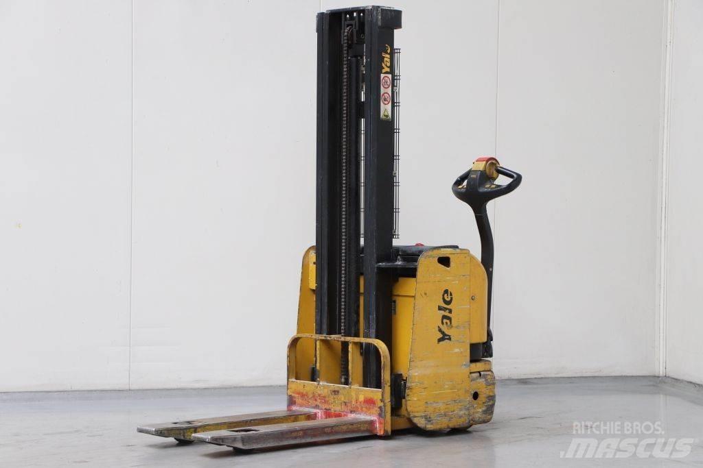 Yale MS10E Transpallet uomo a terra