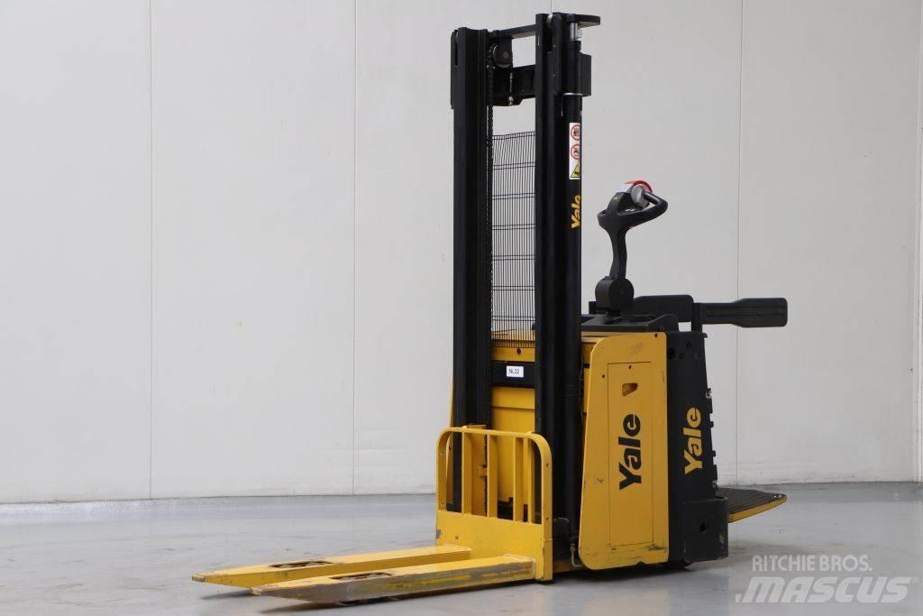 Yale MS12X Transpallet uomo a terra