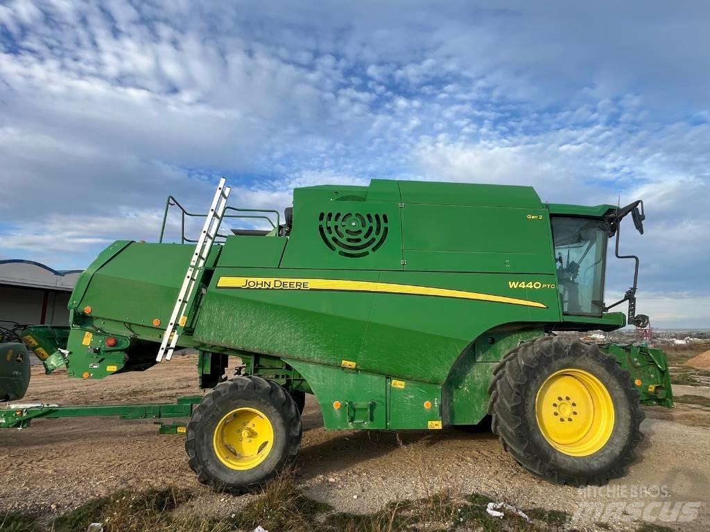 John Deere W 440 PTC Mietitrebbiatrici
