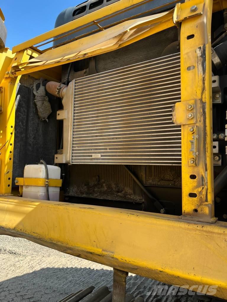 Komatsu PC 390 LC-10 Escavatori cingolati