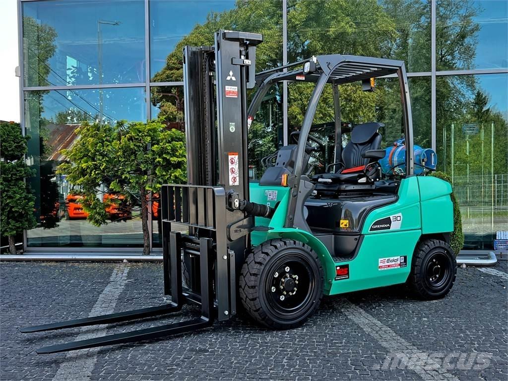 Mitsubishi FG30N Carrelli elevatori GPL