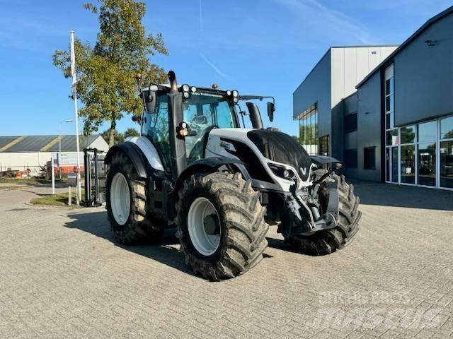 Valtra T214 Versu Trattori