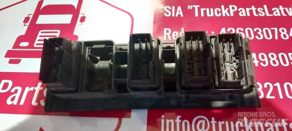 Volvo FH 12. 3175615 Cabine e interni