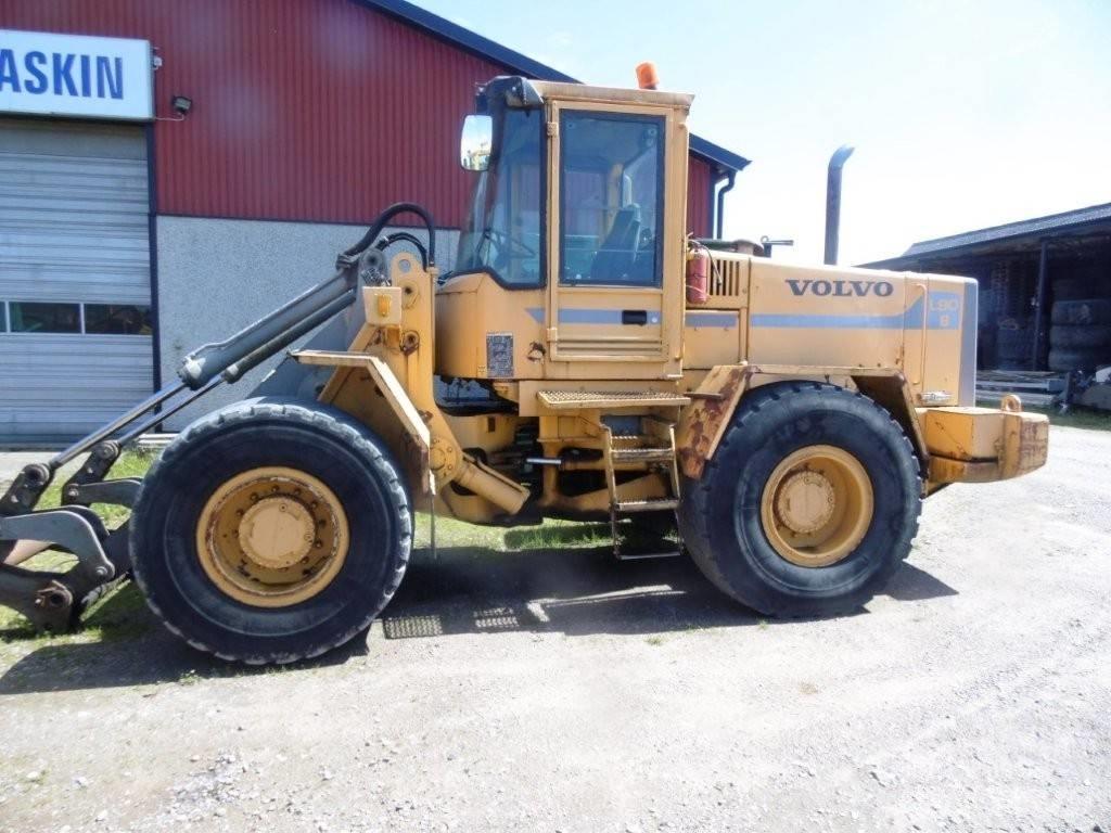 Volvo L90B Pale gommate