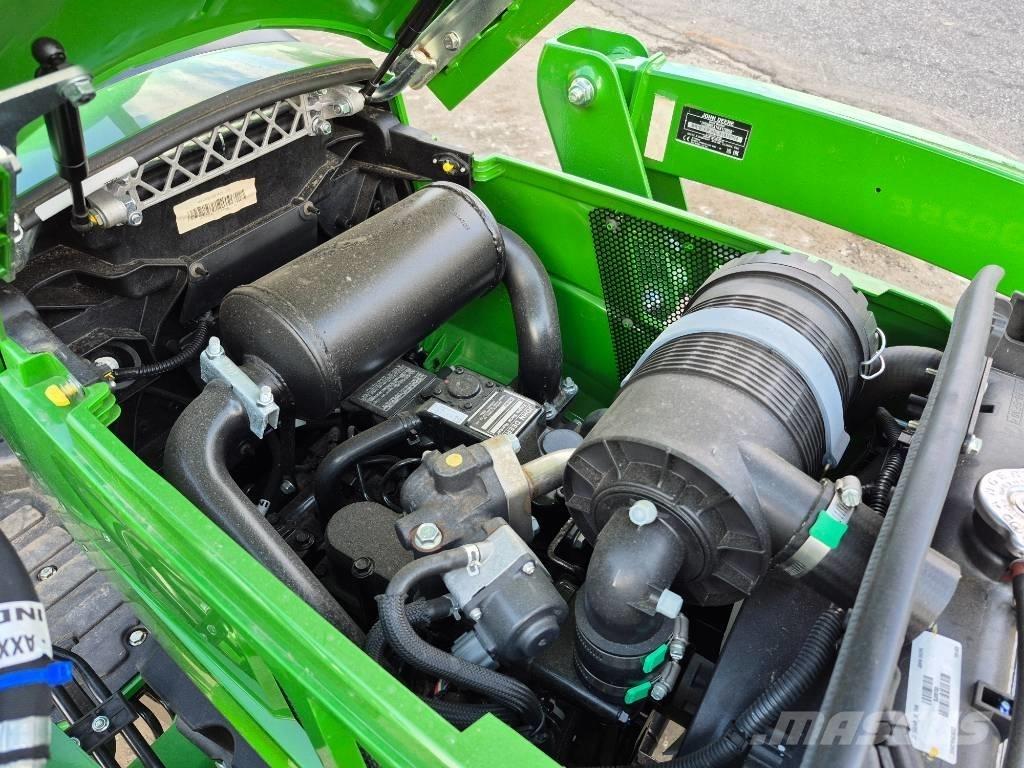 John Deere 3025E Trattori