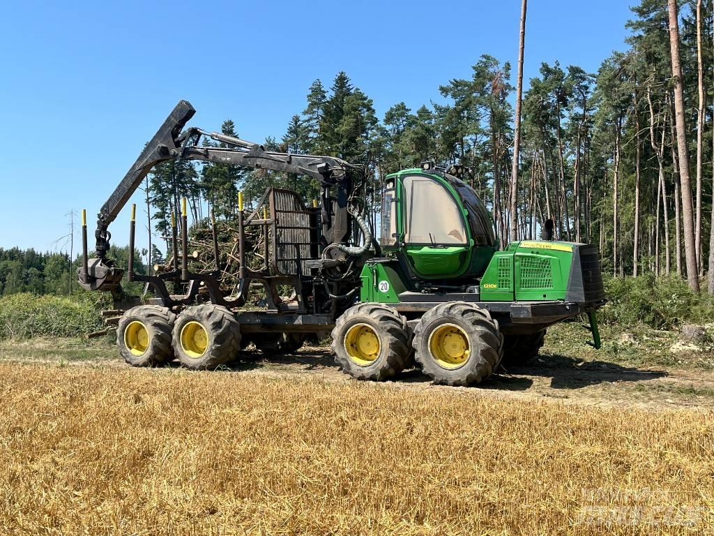 John Deere 1210E Forwarder