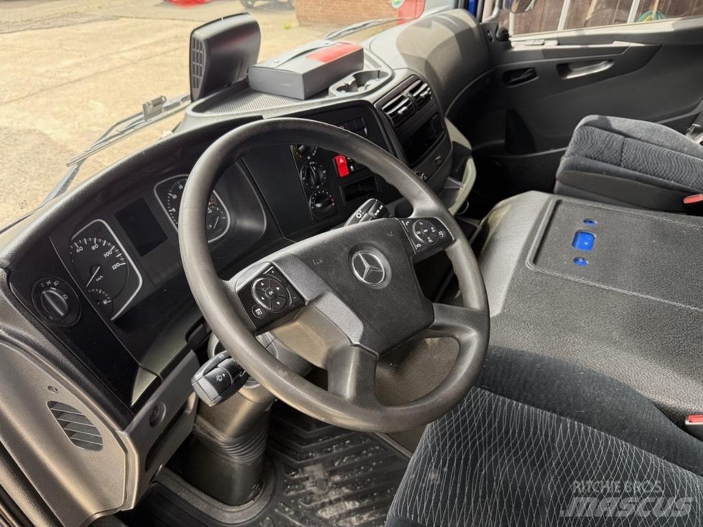 Mercedes-Benz 1630L Camion con sponde ribaltabili