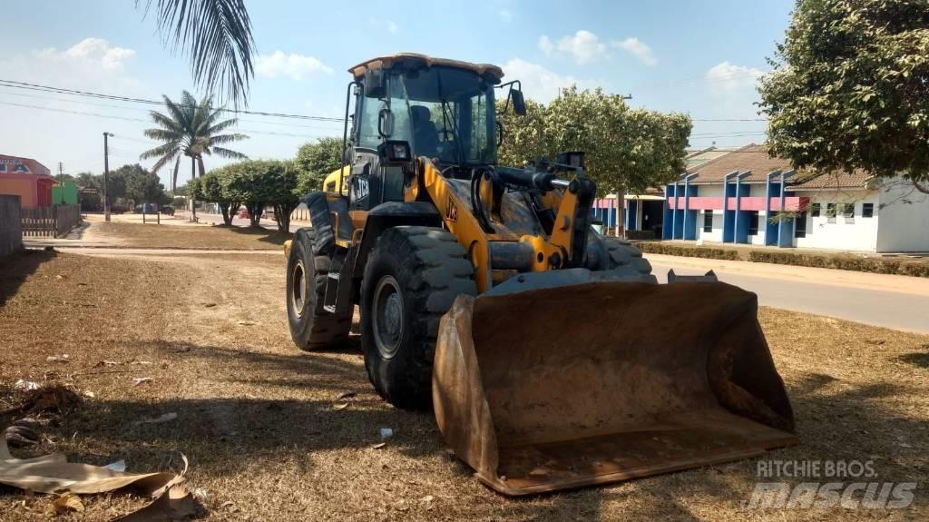 JCB 426 Pale gommate
