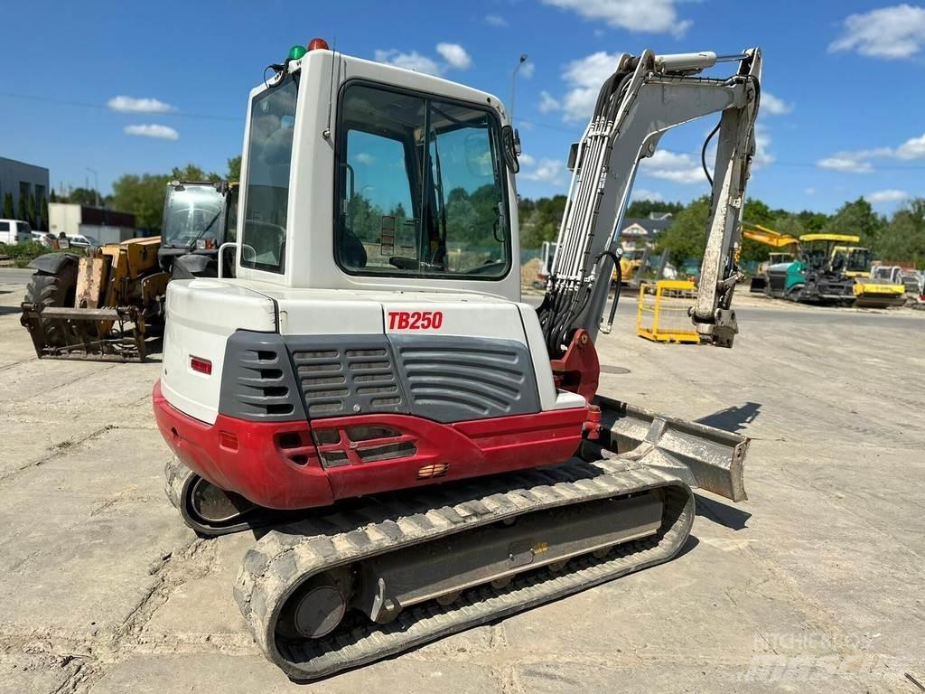 Takeuchi TB250 Miniescavatori