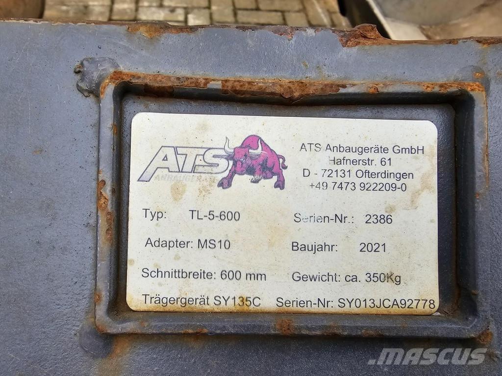 Sany SY135C Escavatori cingolati