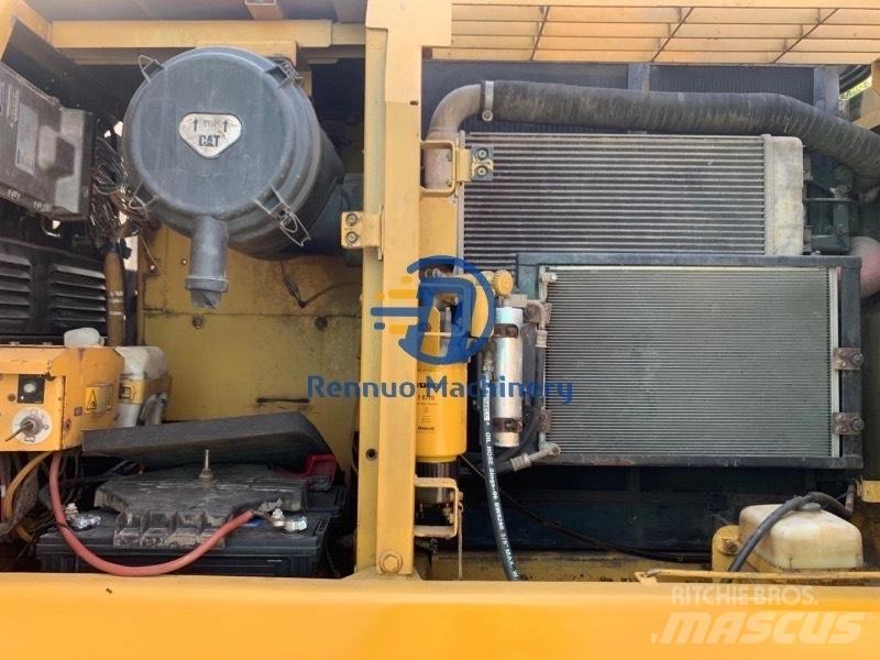 CAT 320 D Escavatori medi 7t - 12t