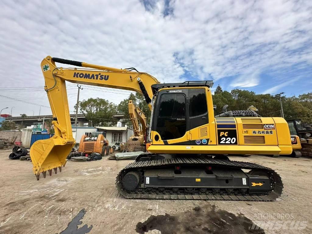 Komatsu pc220 Escavatori cingolati