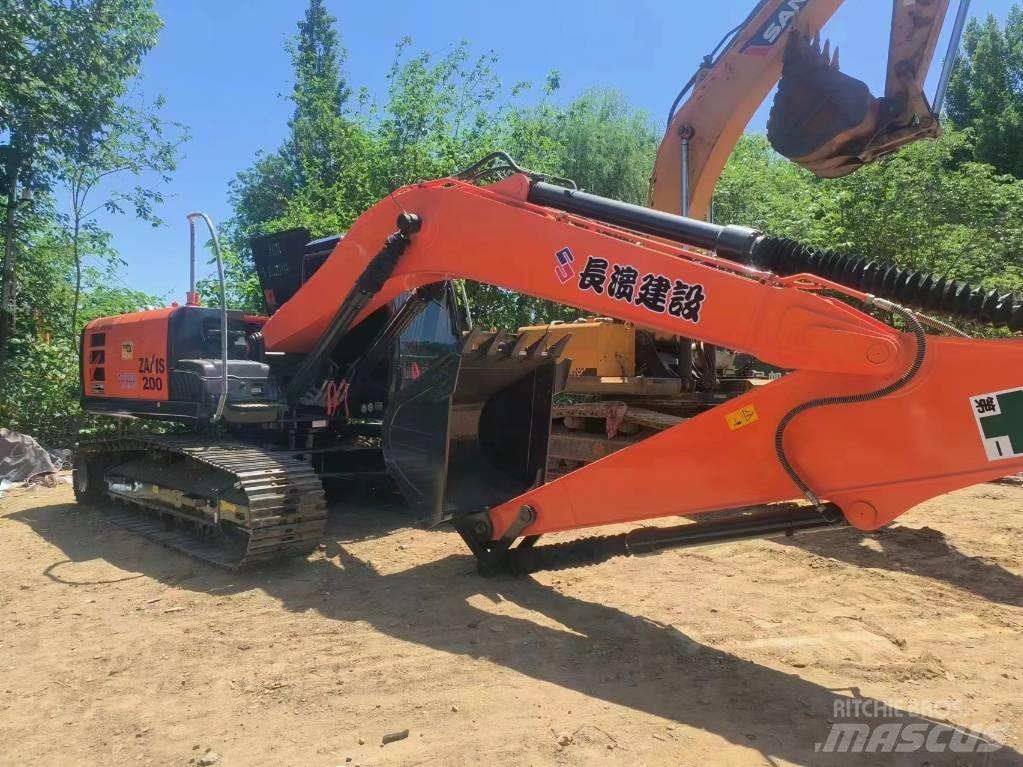 Hitachi ZX200 Escavatori cingolati