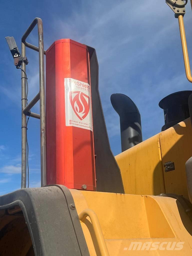 Volvo L 180 E HL Pale gommate