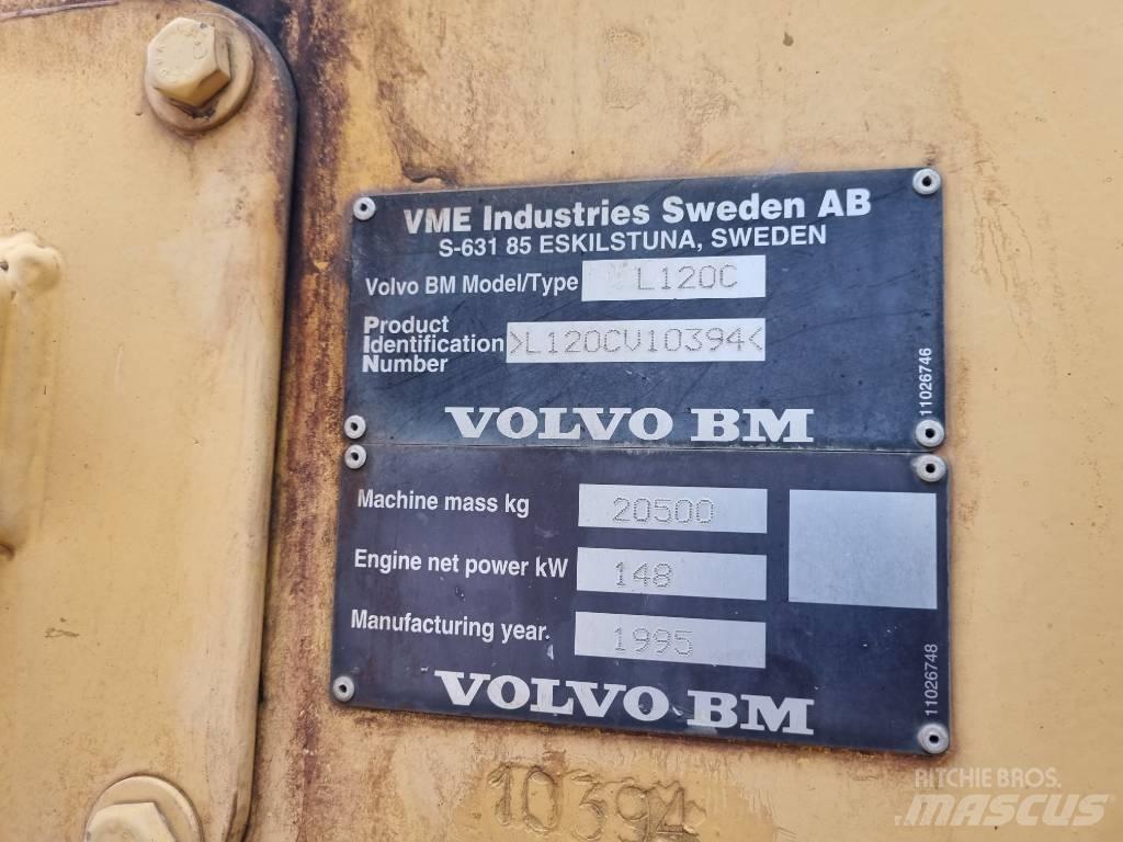 Volvo BM L120C Pale gommate
