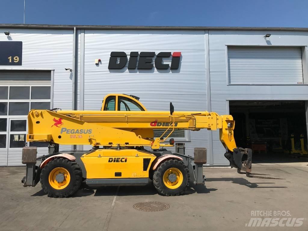 Dieci Pegasus 35.16 Sollevatori telescopici