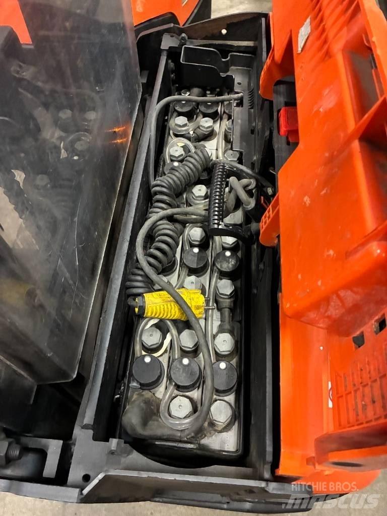 Toyota SWE120L Transpallet uomo a terra