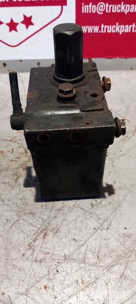 MAN TGA.    85417236020 Componenti idrauliche