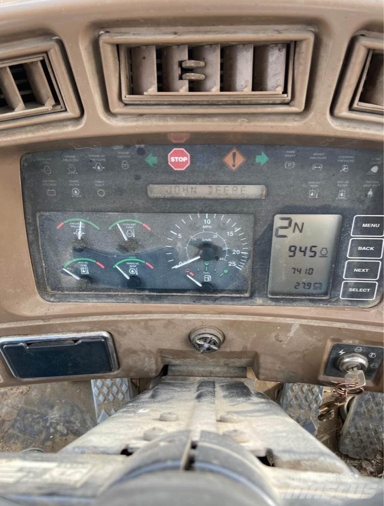 DEERE 544H Pale gommate