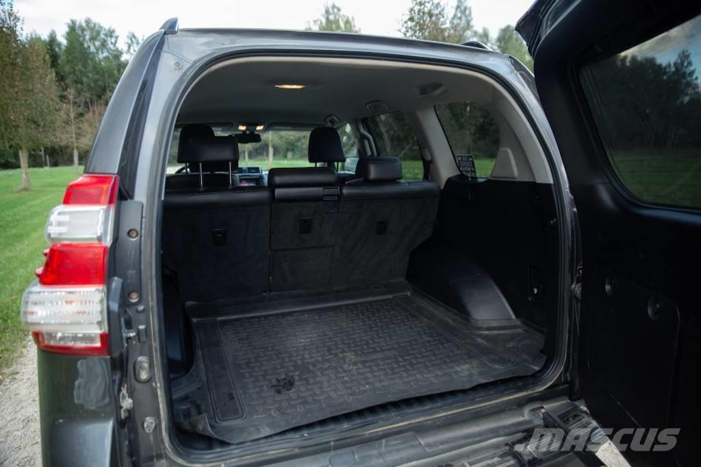 Toyota Landcruiser Auto