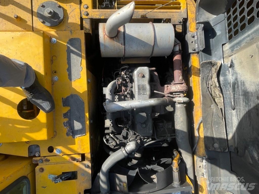 JCB JS 145 W Escavatori gommati