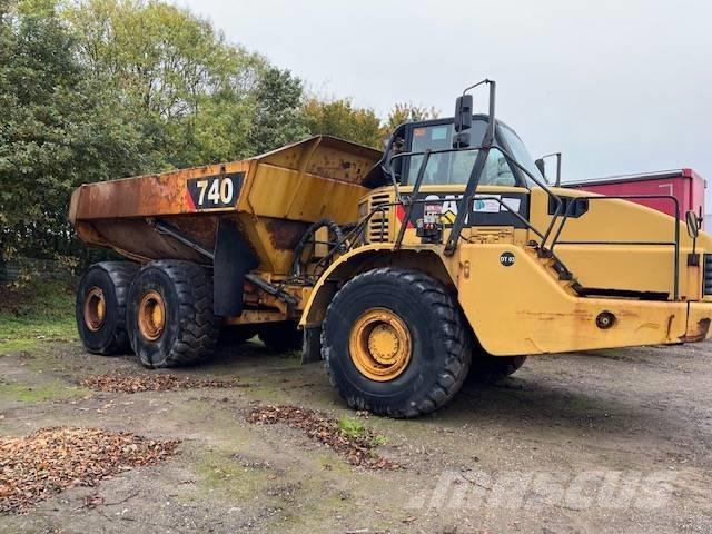 CAT 740 Dumpers articolati