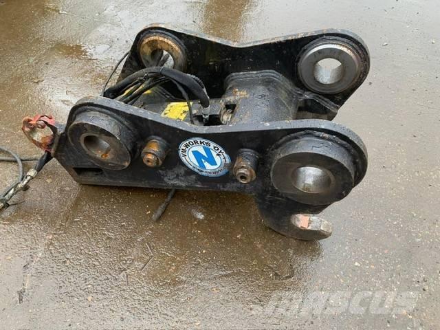 CAT 329 E 330F Accoppiatori rapidi